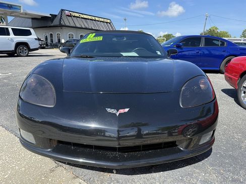 Used 2011 Chevrolet Corvette Convertible w/ Preferred Equipment Group RWD image 2