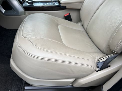 Used 2021 Land Rover Range Rover Westminster Edition image 14