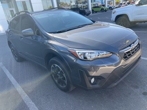 Used 2023 Subaru Crosstrek 2.0i Premium image 4