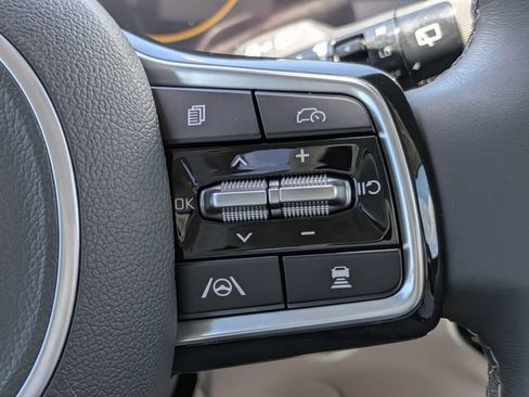 Used 2025 Kia Sorento SX FWD image 26