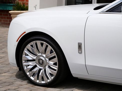 New 2025 Rolls-Royce Ghost image 11