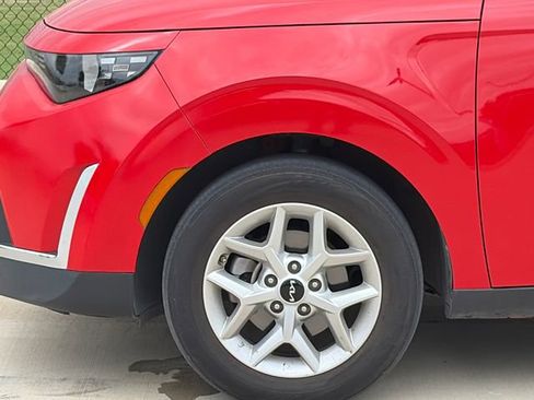 Used 2024 Kia Soul LX w/ Option Group 015 image 5