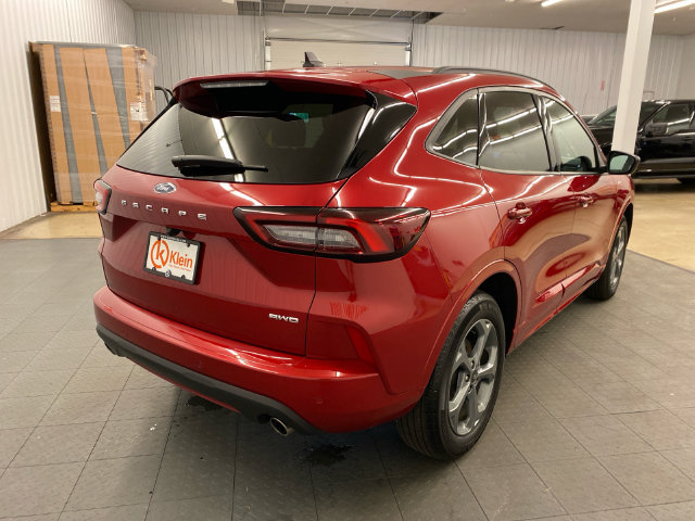 Used 2024 Ford Escape ST-Line w/ Tech Pack #1 AWD/4WD image 12