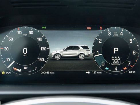 New 2025 Land Rover Discovery S image 13