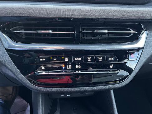 New 2025 Buick Envista Avenir image 13