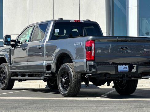 New 2026 Ford F250 XLT w/ XLT Premium Package AWD/4WD image 5