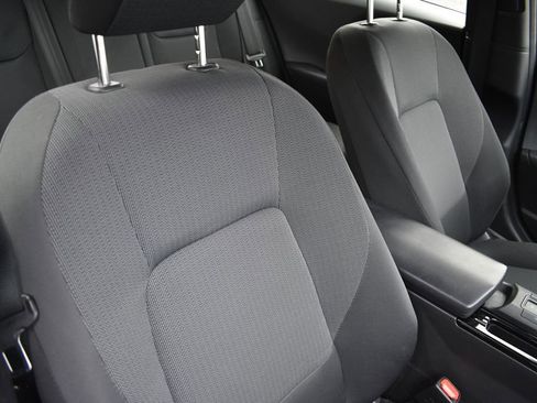 Used 2023 Toyota Prius LE image 21