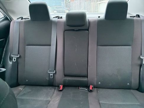 Used 2017 Toyota Corolla LE image 9