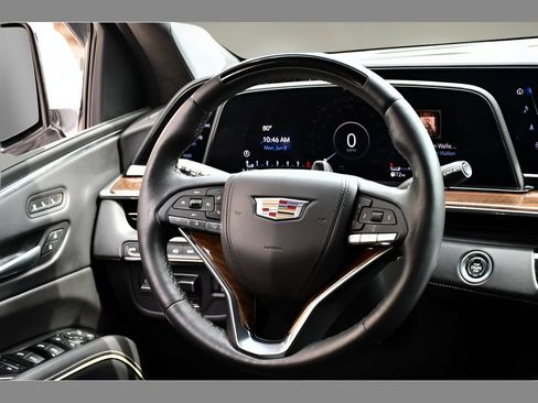 Certified 2023 Cadillac Escalade Premium Luxury Platinum AWD/4WD image 19