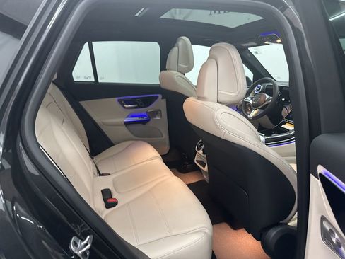 Used 2026 Mercedes-Benz GLC 300 image 23
