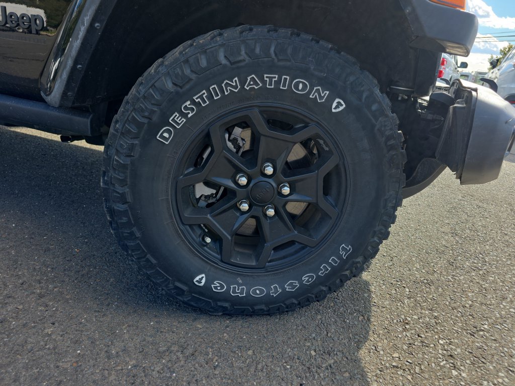 Used 2022 Jeep Gladiator Sport AWD/4WD image 10