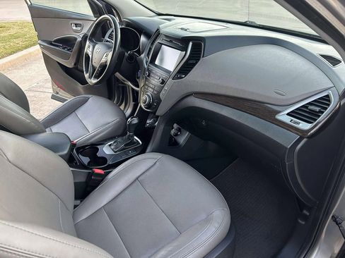 Used 2017 Hyundai Santa Fe Sport image 21