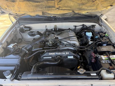 Used 1999 Toyota Tacoma PreRunner image 13