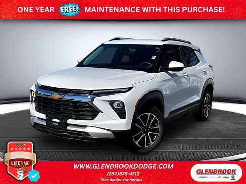 Used 2024 Chevrolet TrailBlazer LT w/ Driver Confidence Package FWD image 1
