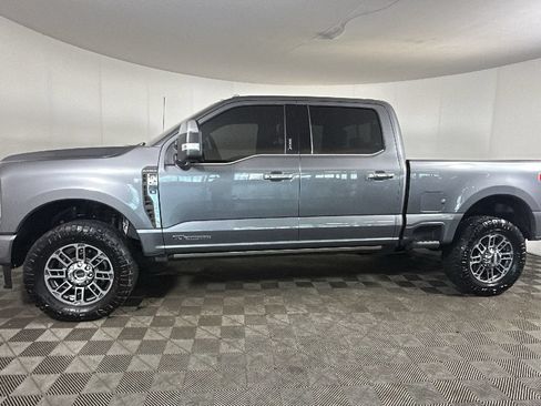 Used 2024 Ford F250 Platinum AWD/4WD image 7