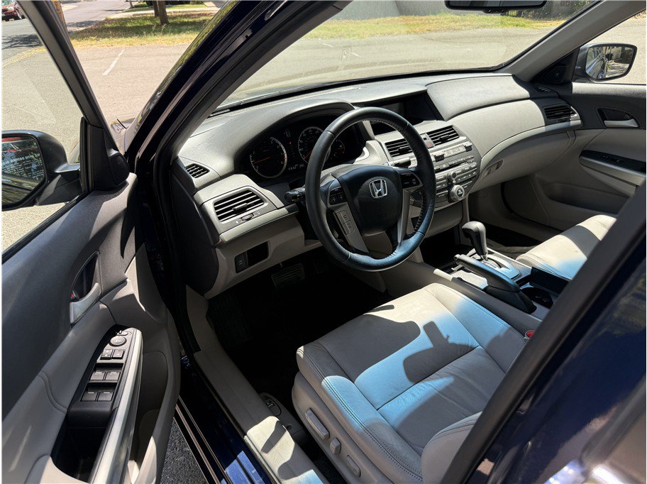Used 2010 Honda Accord EX-L image 10