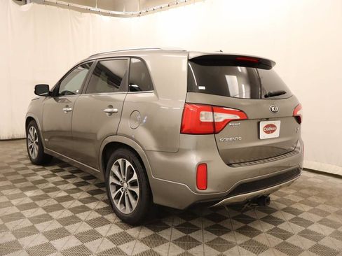 Used 2014 Kia Sorento SX w/ 3rd Row Package AWD/4WD image 3