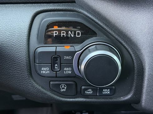 Used 2025 RAM 1500 Warlock AWD/4WD image 19