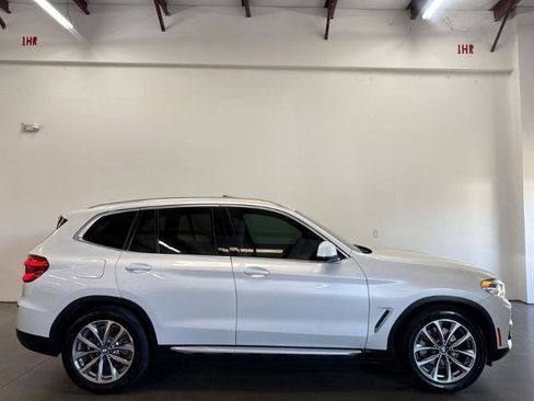 Used 2019 BMW X3 sDrive30i w/ Premium Package RWD image 2