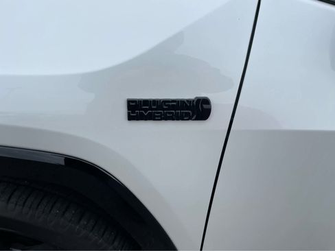 Used 2023 Toyota RAV4 XSE w/ Premium Package image 10