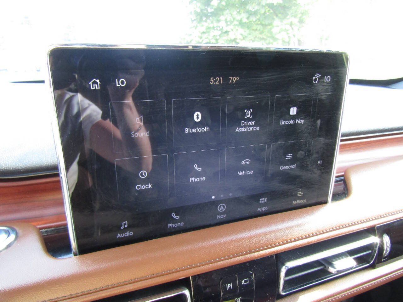 Used 2023 Lincoln Aviator Reserve w/ Equipment Group 201A AWD/4WD image 16