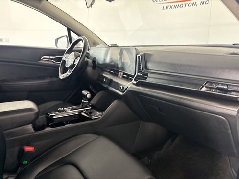 Used 2023 Kia Sportage EX image 27