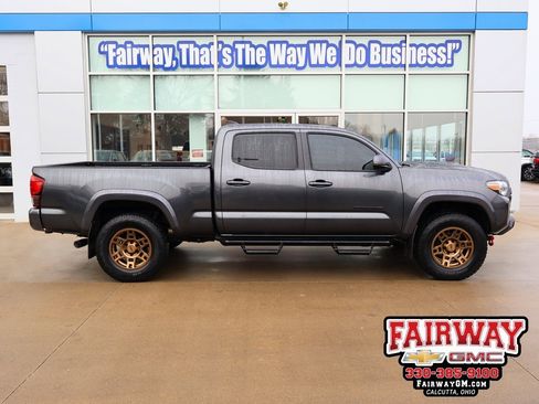 Used 2019 Toyota Tacoma TRD Sport w/ Technology Package image 1