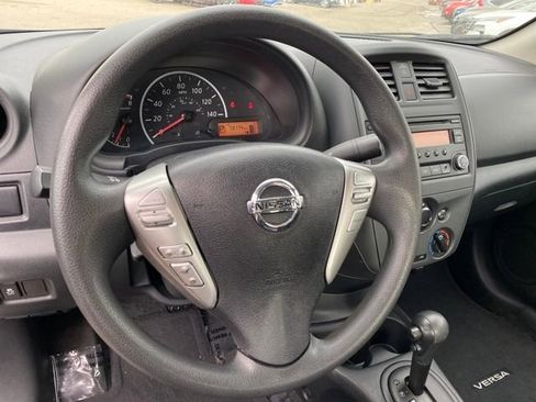 Used 2015 Nissan Versa S Plus image 13