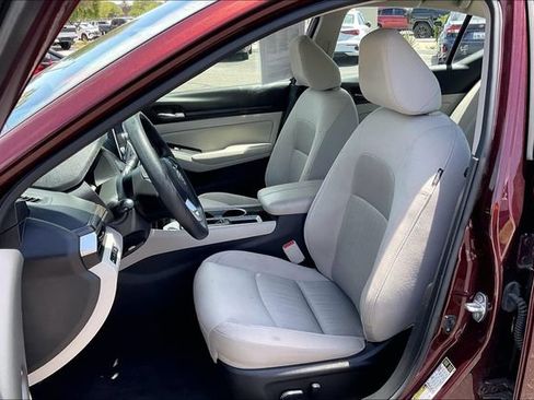 Certified 2024 Nissan Altima 2.5 SV FWD image 24