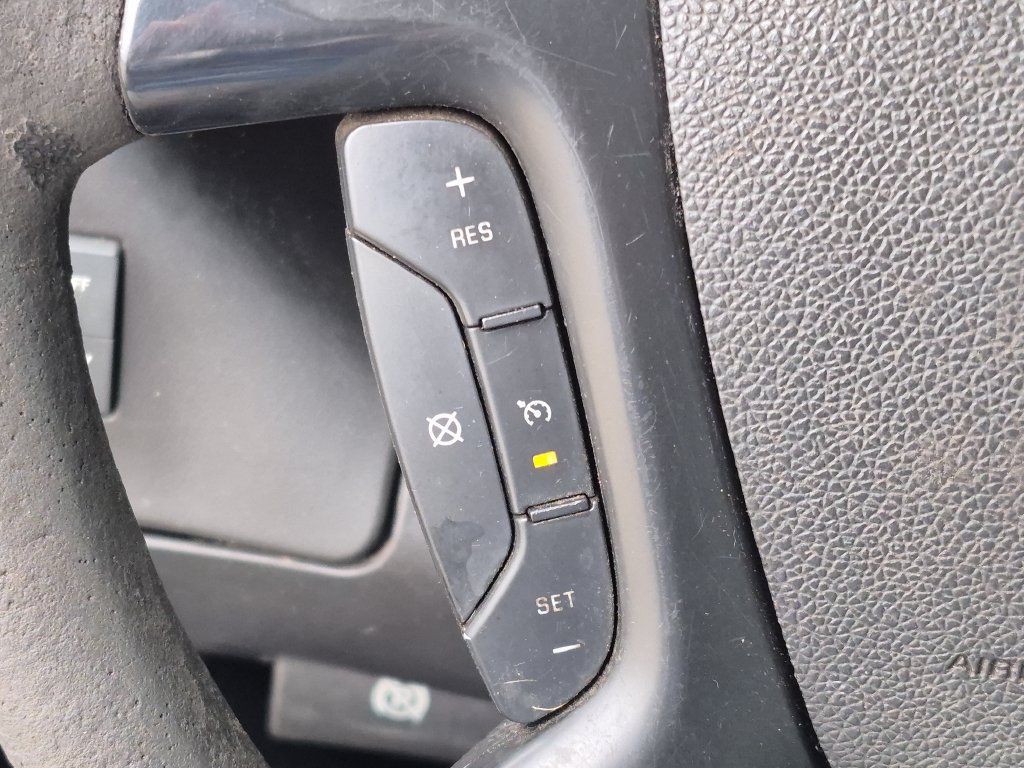 Used 2013 Chevrolet Express 2500 RWD image 12