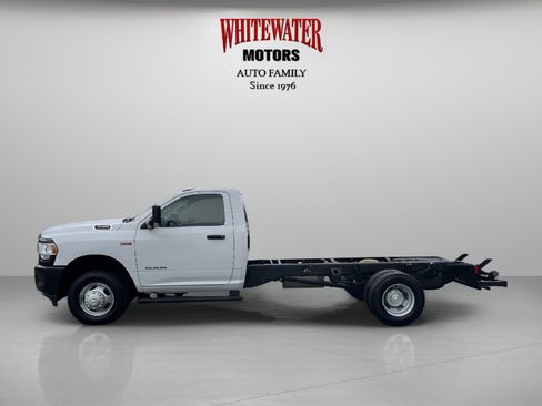 Used 2019 RAM 3500 Tradesman image 2