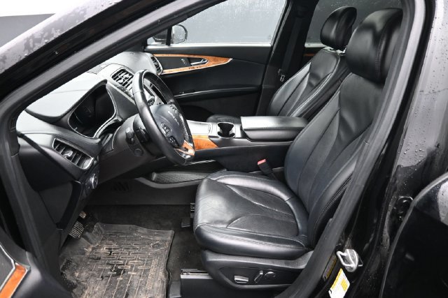 Used 2017 Lincoln MKX Reserve w/ Lincoln MKX Climate Package AWD/4WD image 15