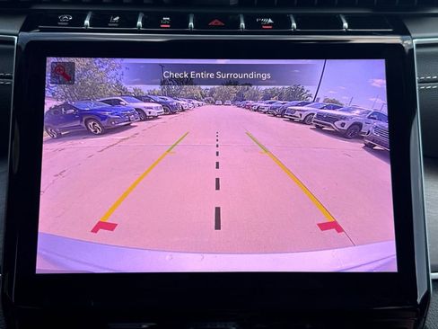 Used 2025 Jeep Grand Cherokee Limited AWD/4WD image 11