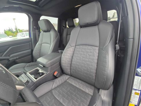 Certified 2025 Toyota Tacoma TRD Off-Road w/ TRD Off Road Premium Package AWD/4WD image 22