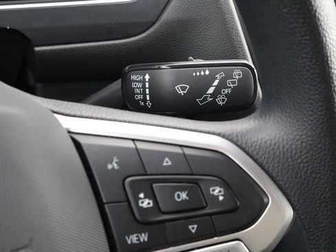 Used 2022 Volkswagen Tiguan S image 24