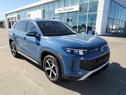 New 2025 Volkswagen Tiguan SE