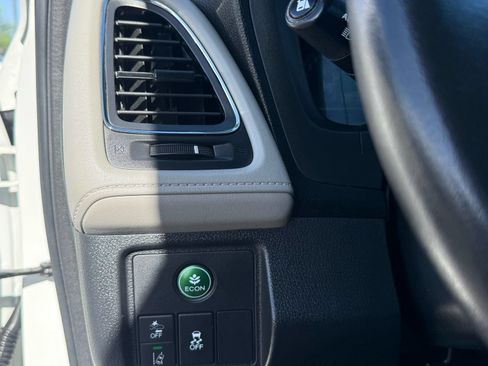 Certified 2019 Honda HR-V EX-L image 16