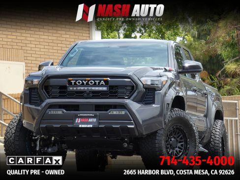Used 2026 Toyota Tacoma SR5 AWD/4WD image 4