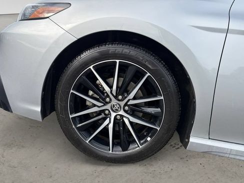 Used 2022 Toyota Camry SE w/ Cold Weather Package AWD/4WD image 14