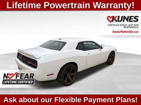 Used 2019 Dodge Challenger SXT RWD image 12