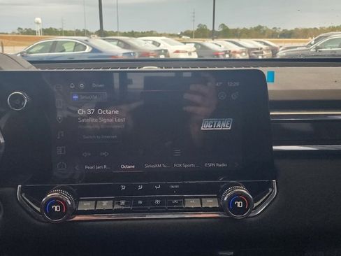 Used 2024 GMC Canyon Elevation w/ Convenience Package image 14