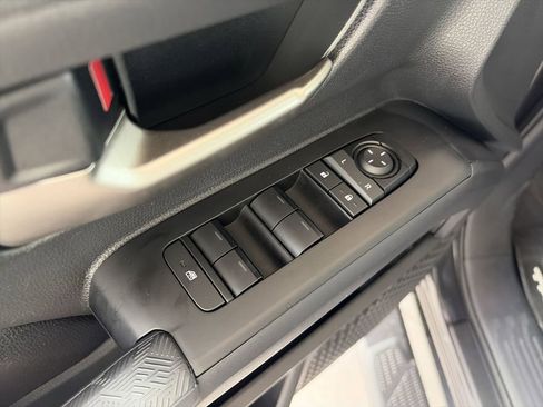 Certified 2025 Toyota Tacoma TRD Sport AWD/4WD image 15