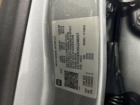 New 2025 GMC Canyon AT4 w/ Nightfall Edition image 33