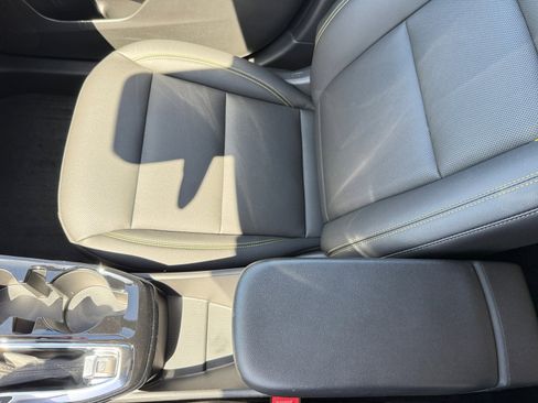 Used 2025 Chevrolet Trax ACTIV w/ Driver Confidence Package FWD image 14