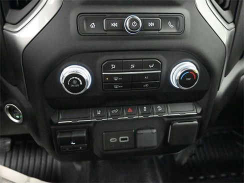 Used 2025 GMC Sierra 2500 Pro image 17