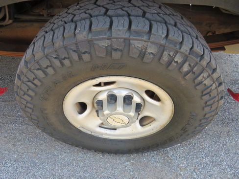 Used 2003 Chevrolet Express 2500 Passenger w/ LS Preferred Equipment Group RWD image 40