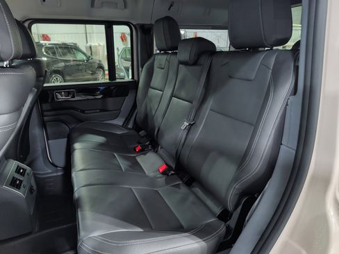 Used 2024 INEOS Grenadier Fieldmaster Dual Roofs Navigat image 8