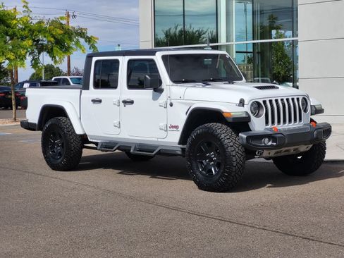 Used 2021 Jeep Gladiator Mojave AWD/4WD image 3