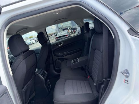Used 2023 Ford Edge SE AWD/4WD image 10