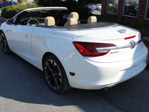 Used 2017 Buick Cascada Premium image 10